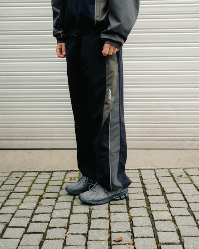 U1906ROF - Linen / Permafrost