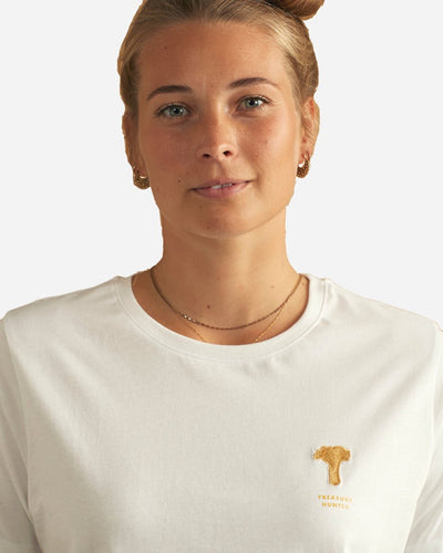 Chanterelle Tee - White - Munk Store