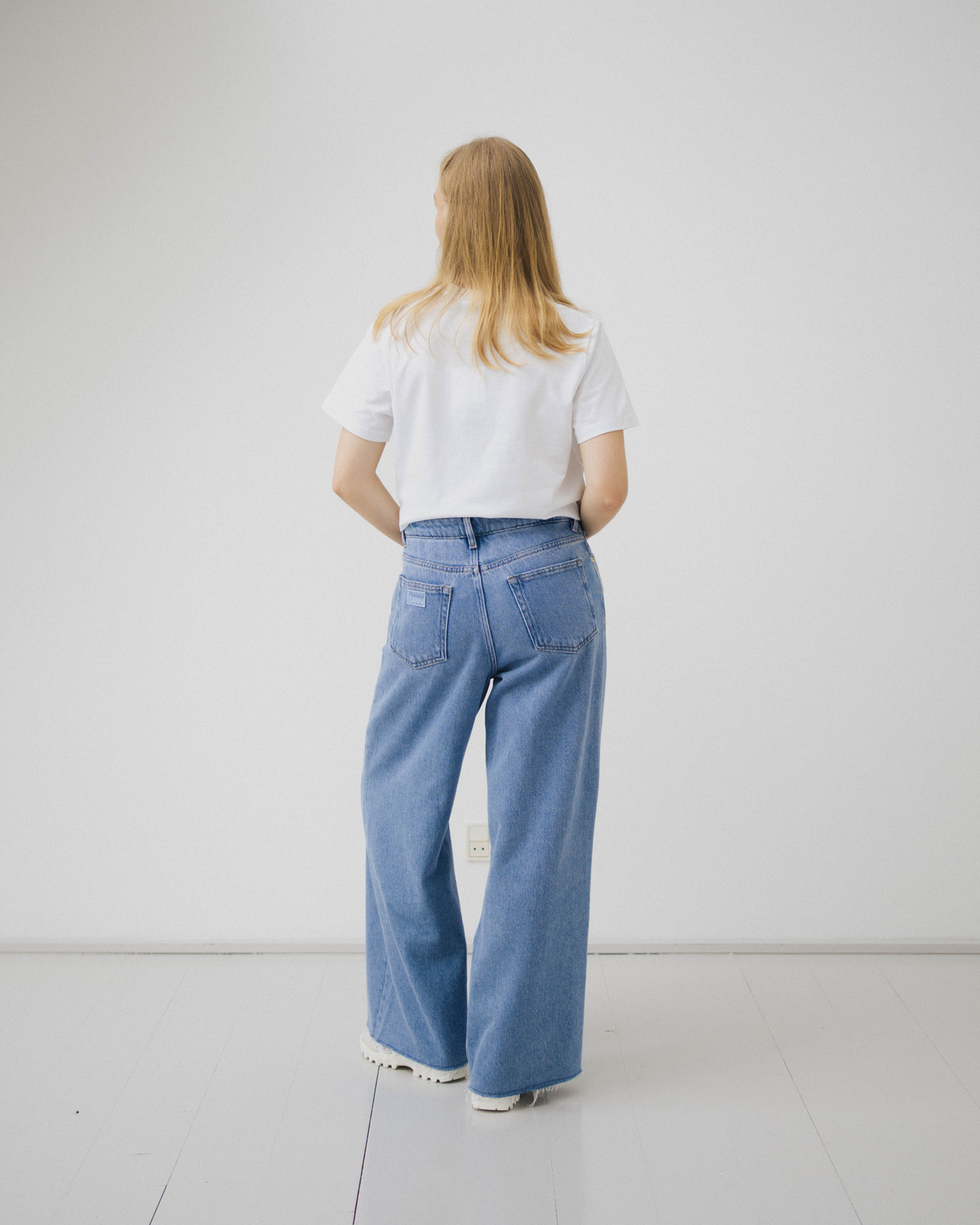 Heavy Denim Wide Drawstring Jeans - Light Blue Stone