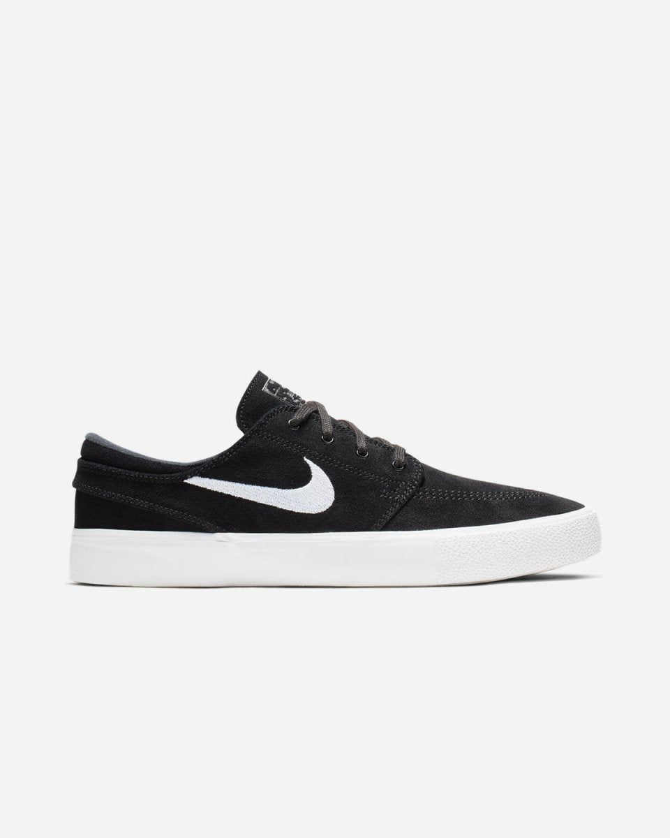 Nike SB Zoom Janoski RM - Black/White - Munk Store