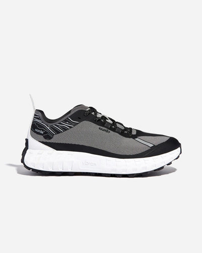 Norda 001 M - Black/White - Munk Store