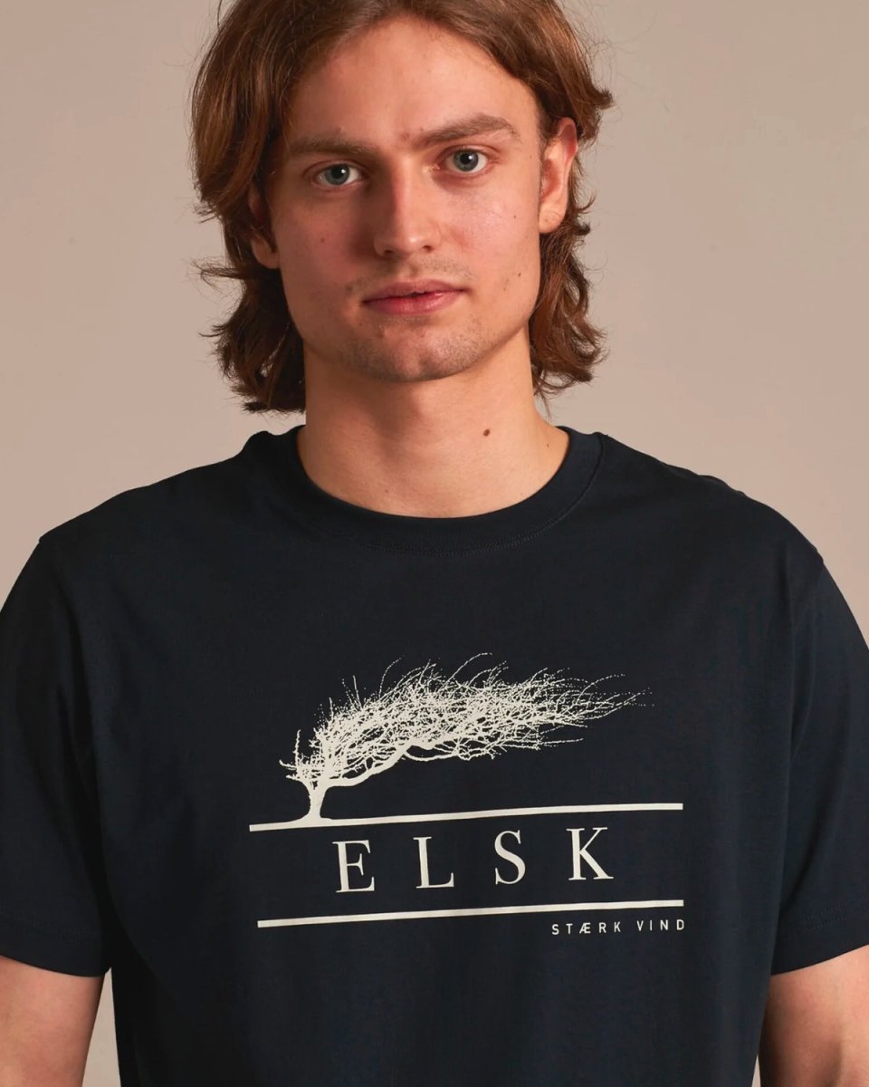 Vind Essential Tee - Dark navy - Munk Store