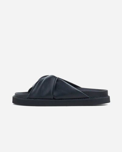 Yodoa - Black Leather - Munk Store